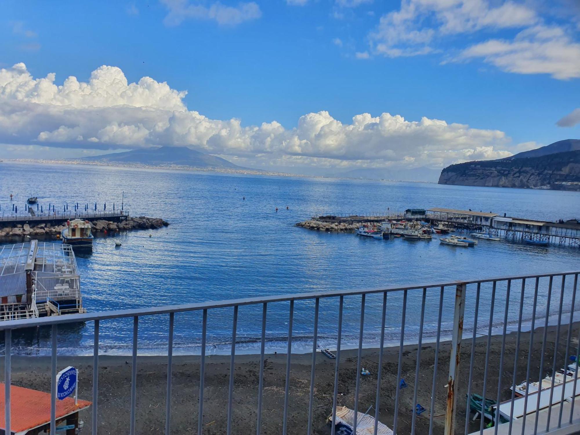 Il Borgo Antico Sorrento Sea View Apartment Exterior foto