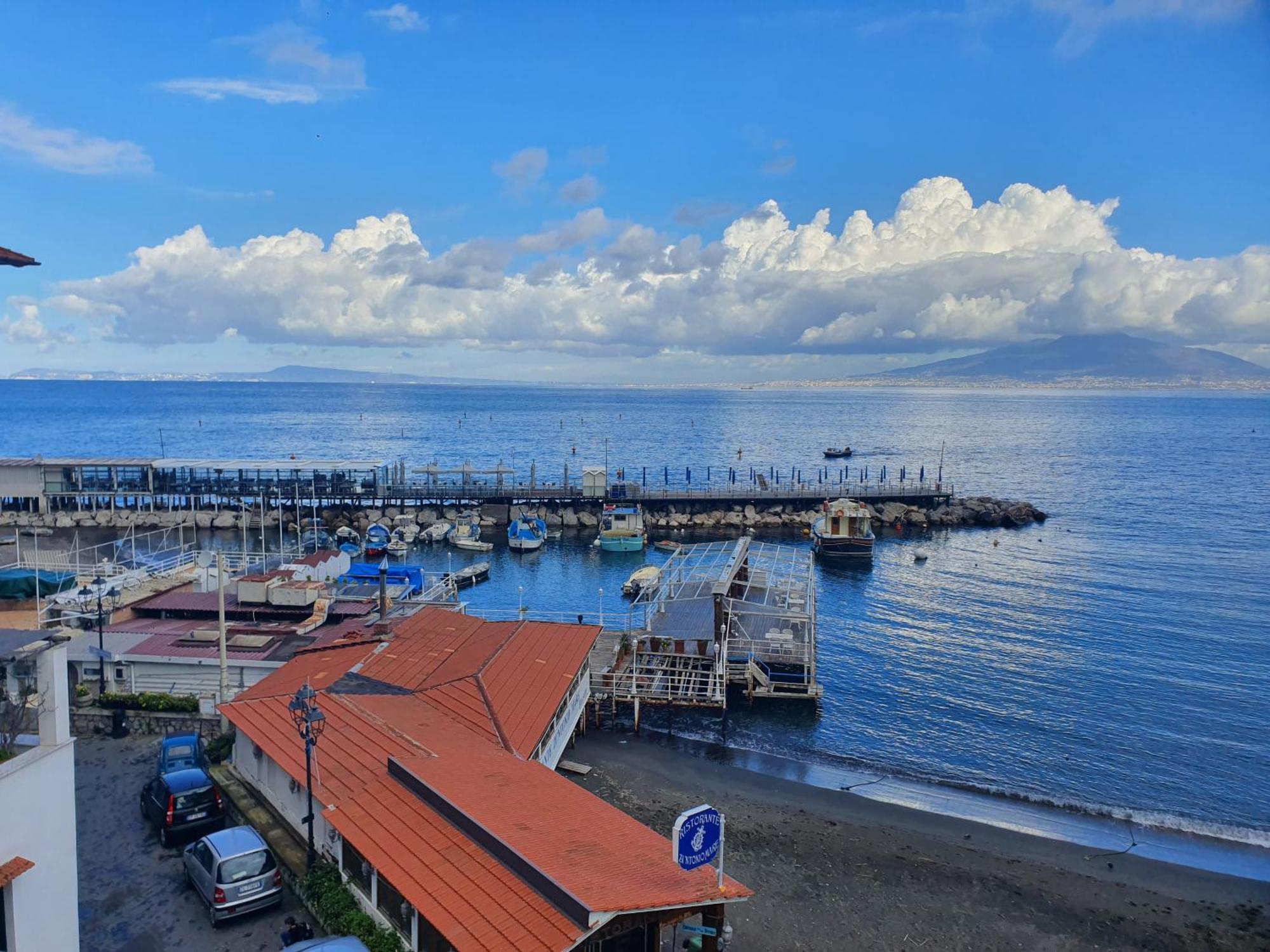 Il Borgo Antico Sorrento Sea View Apartment Exterior foto