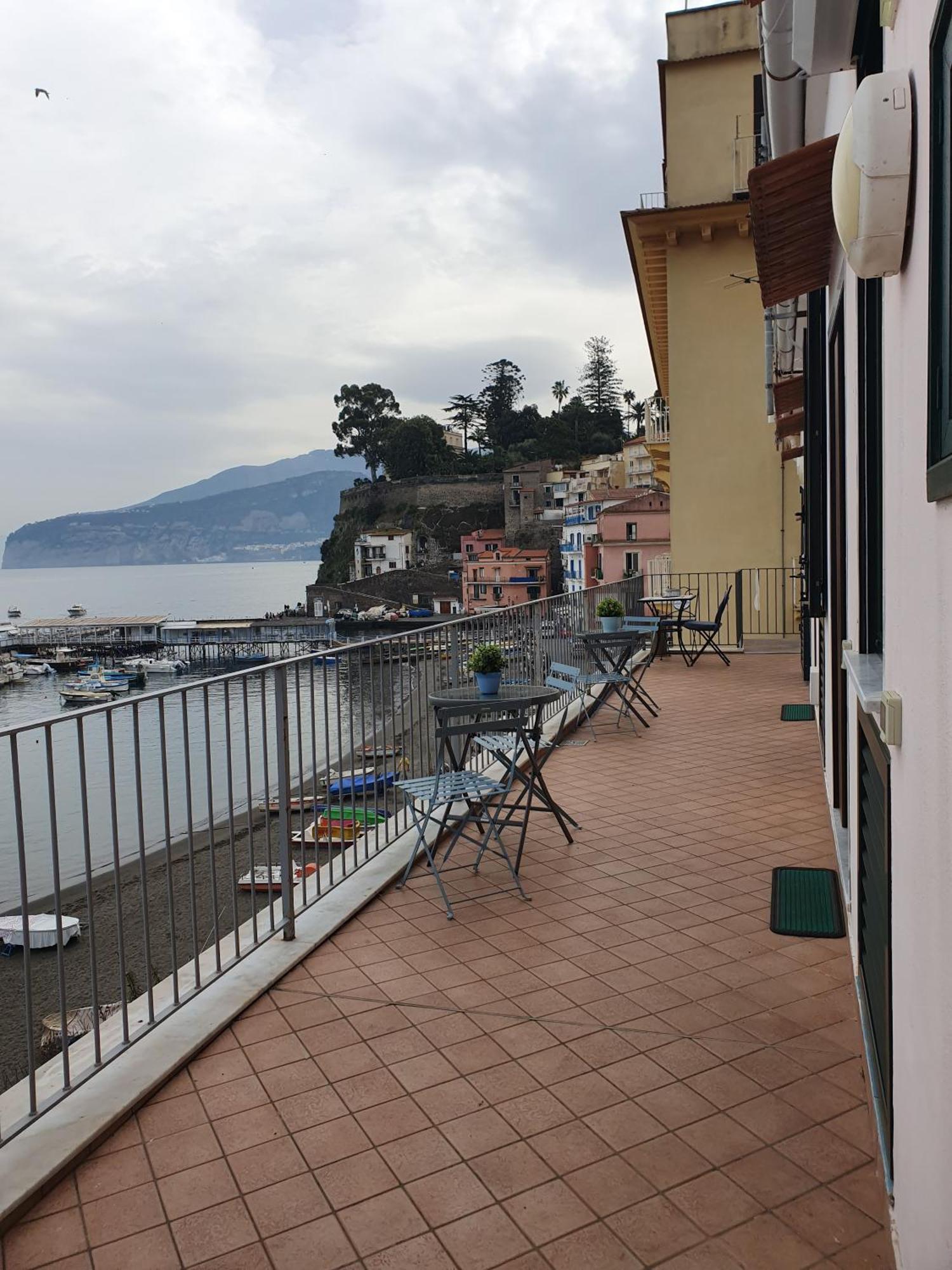 Il Borgo Antico Sorrento Sea View Apartment Exterior foto