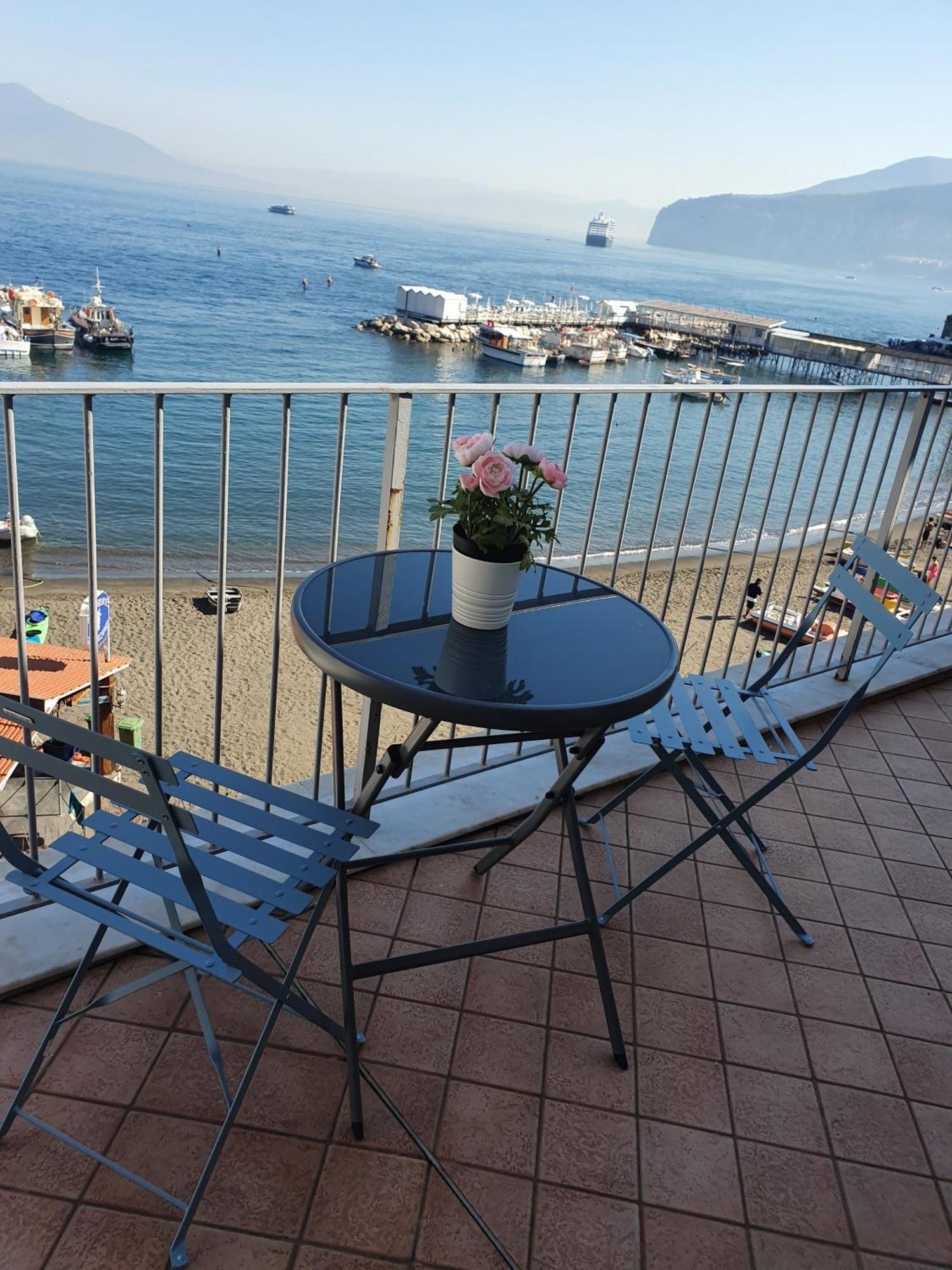 Il Borgo Antico Sorrento Sea View Apartment Exterior foto